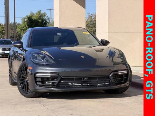 2019 Porsche Panamera GTS