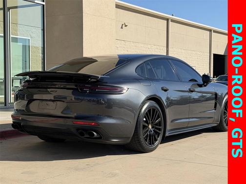 2019 Porsche Panamera GTS