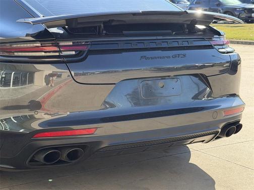 2019 Porsche Panamera GTS