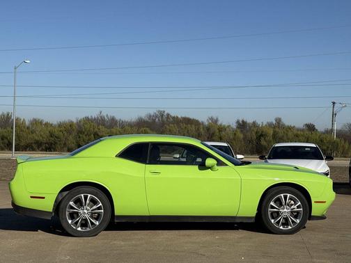2023 Dodge Challenger SXT