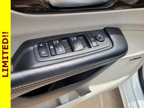 2022 Chrysler Pacifica Hybrid Limited