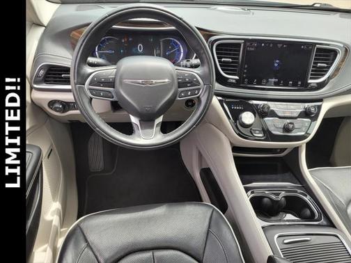 2022 Chrysler Pacifica Hybrid Limited