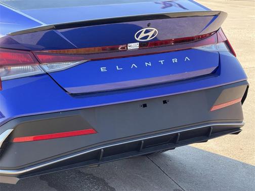 2025 Hyundai ELANTRA Sport