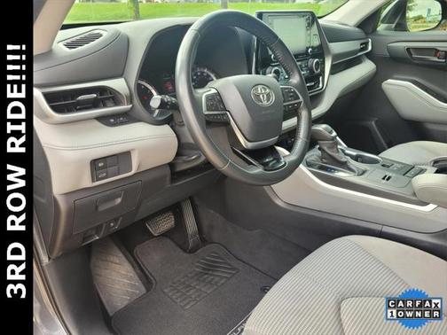 2020 Toyota Highlander LE
