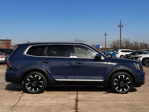 2023 Kia Telluride SX