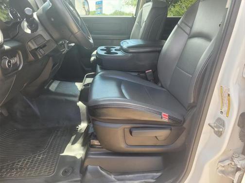 2020 RAM 2500 Tradesman Crew Cab 4X2 8' Box