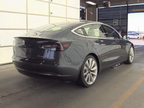 2018 Tesla Model 3 Long Range
