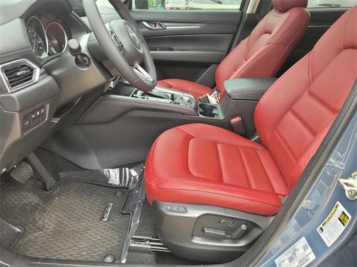 2025 Mazda CX-5 Carbon Edition