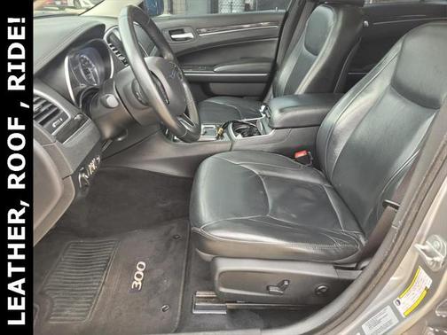2016 Chrysler 300 Limited