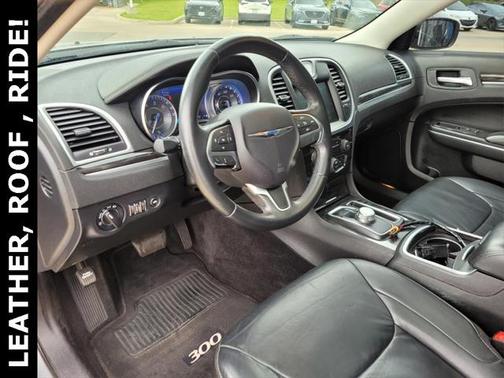 2016 Chrysler 300 Limited