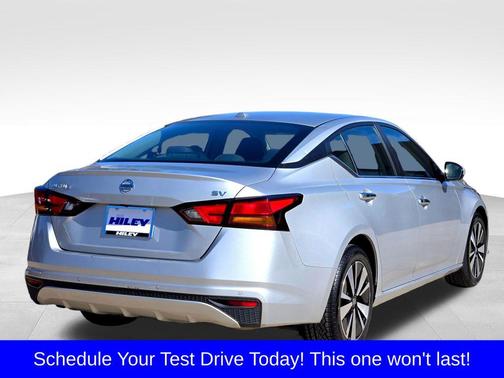 2022 Nissan Altima 2.5 SV