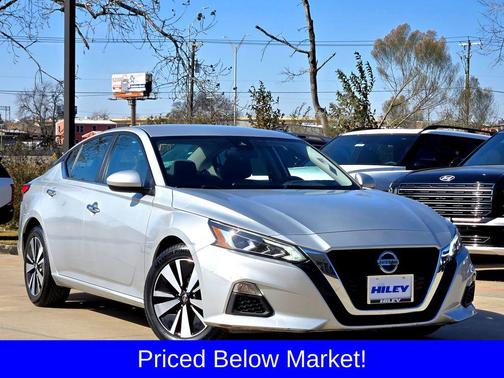 2022 Nissan Altima 2.5 SV