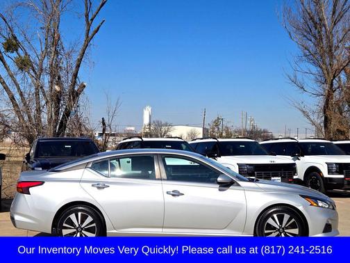 2022 Nissan Altima 2.5 SV