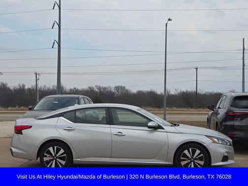 2022 Nissan Altima 2.5 SV