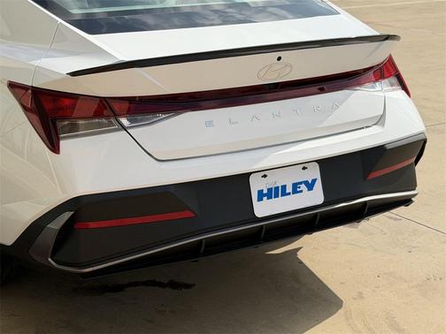 2025 Hyundai ELANTRA Sport