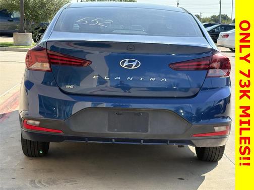 2019 Hyundai ELANTRA SE