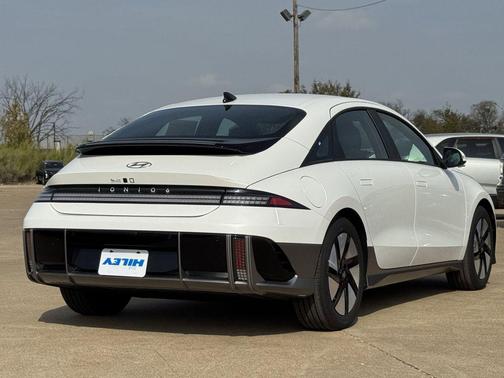2025 Hyundai IONIQ 6 SE