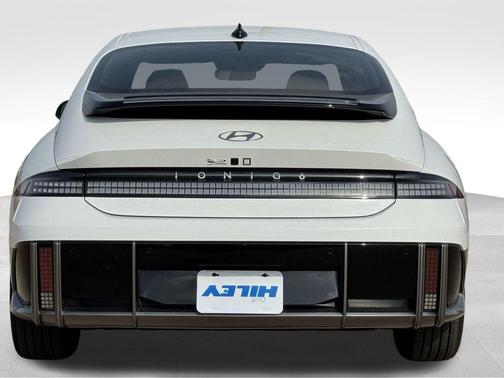 2025 Hyundai IONIQ 6 SE