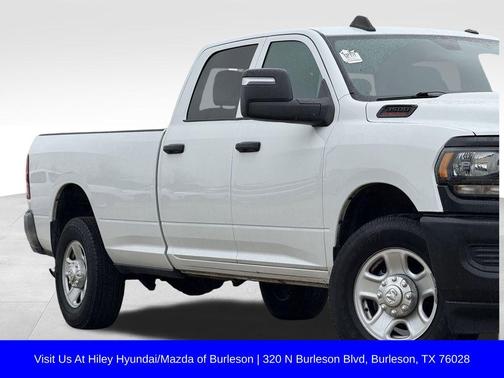 2023 RAM 3500 Tradesman Crew Cab 4x2 8' Box
