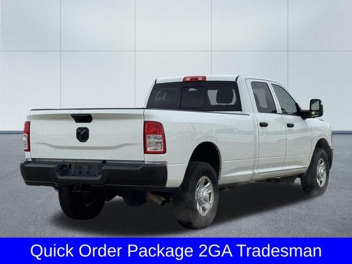 2023 RAM 3500 Tradesman Crew Cab 4x2 8' Box