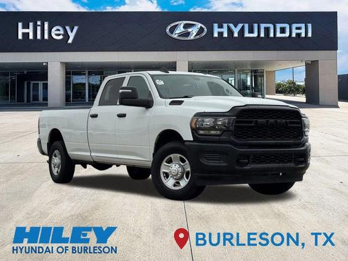 2023 RAM 3500 Tradesman Crew Cab 4x2 8' Box