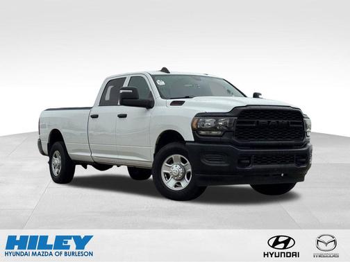 2023 RAM 3500 Tradesman Crew Cab 4x2 8' Box