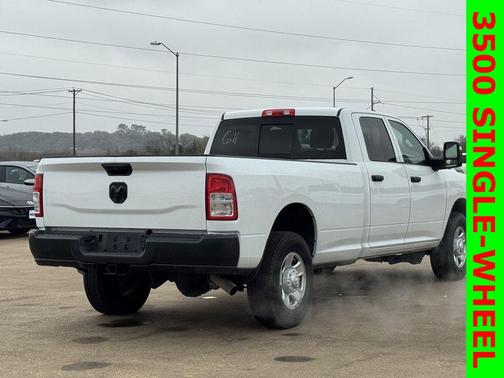 2023 RAM 3500 Tradesman Crew Cab 4x2 8' Box