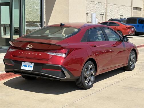 2025 Hyundai ELANTRA Sport