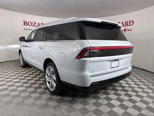 2025 Lincoln Navigator Black Label