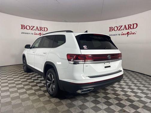 2024 Volkswagen Atlas 2.0T SE