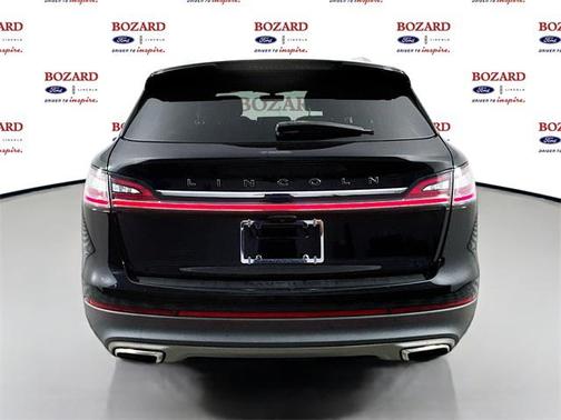 2022 Lincoln Nautilus Black Label