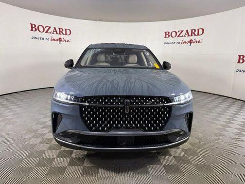Whisper Blue Metallic Clearcoat 2025 Lincoln Nautilus Premiere
