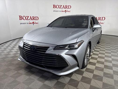 2020 Toyota Avalon Hybrid Limited