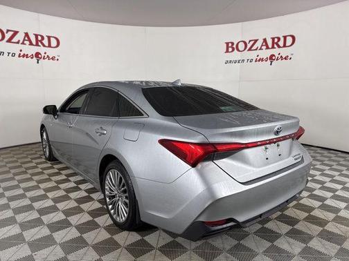 2020 Toyota Avalon Hybrid Limited