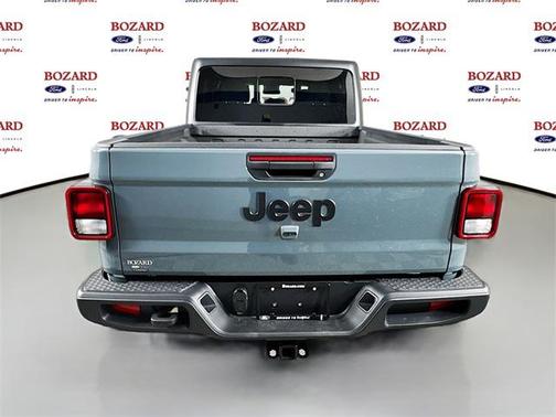 2024 Jeep Gladiator Sport S