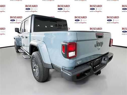 2024 Jeep Gladiator Sport S