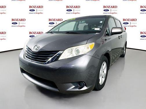 2013 Toyota Sienna LE