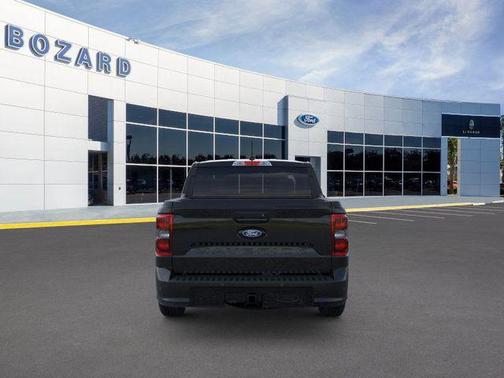 Shadow Black 2026 Ford Maverick Lobo Standard