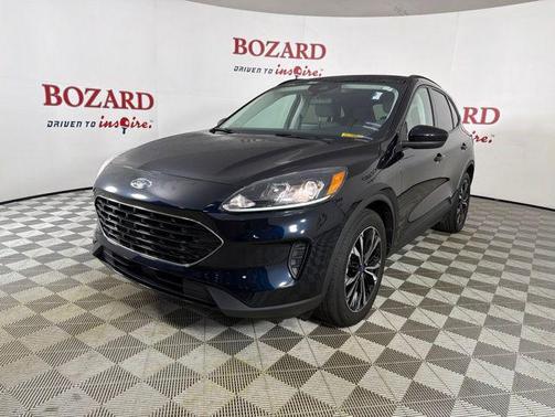 Blue Metallic 2021 Ford Escape SE