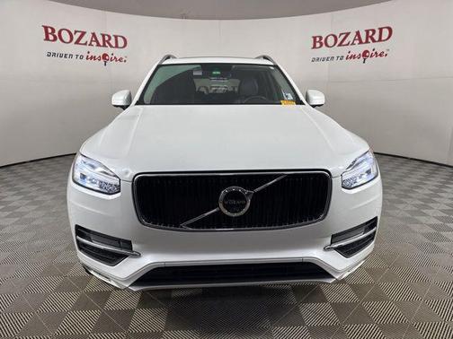 2018 Volvo XC90 T5 Momentum