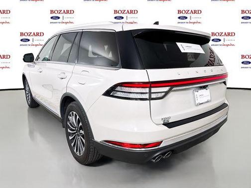 2023 Lincoln Aviator Standard