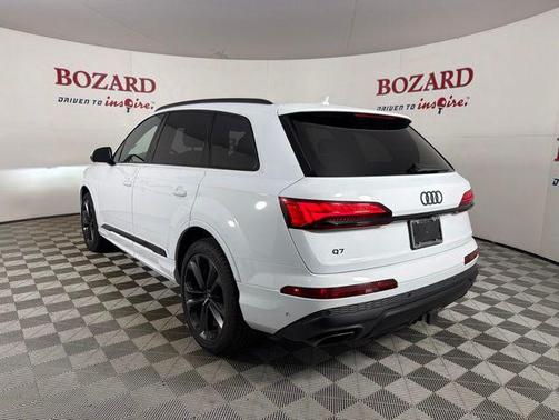 White 2025 Audi Q7 55 Premium Plus