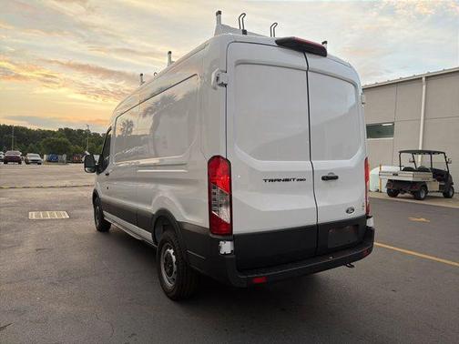 Oxford White 2026 Ford Transit-250 Base