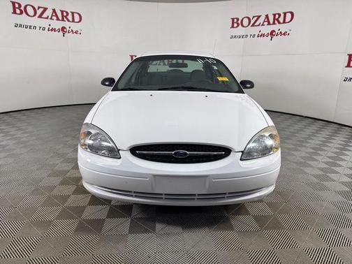 2001 Ford Taurus LX