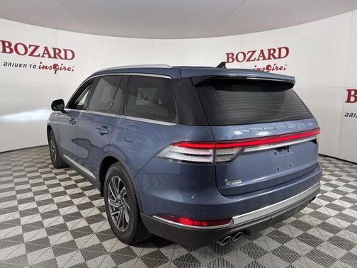 2021 Lincoln Aviator Standard