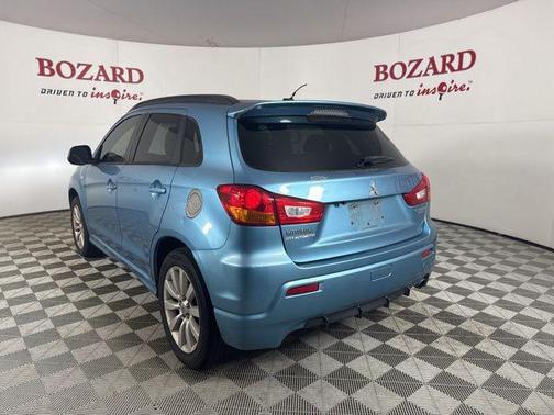 2011 Mitsubishi Outlander Sport SE