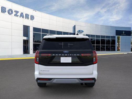 Star White Metallic Tri-Coat 2026 Ford Expedition Platinum