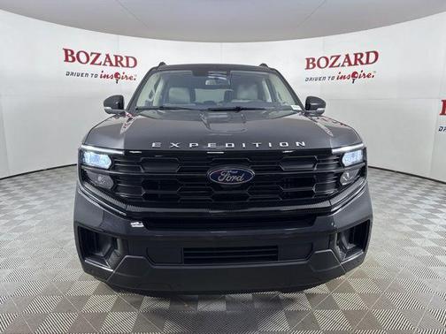 2025 Ford Expedition Max Active 4x2