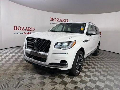 Pristine White Metallic Tri-Coat 2022 Lincoln Navigator Black Label