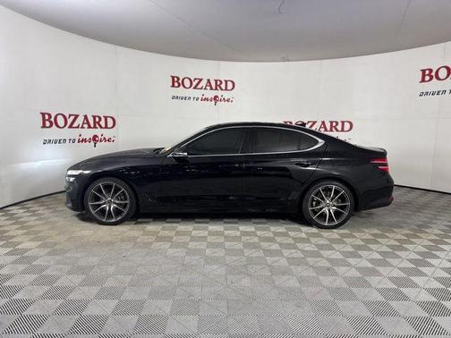 2022 Genesis G70 2.0T RWD